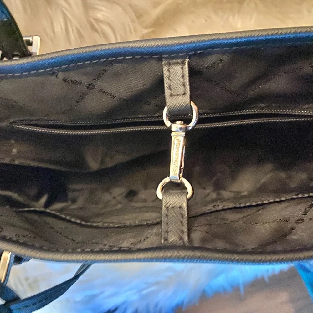 Michael Kors Monogram Black and White Tote - Picture 14 of 15